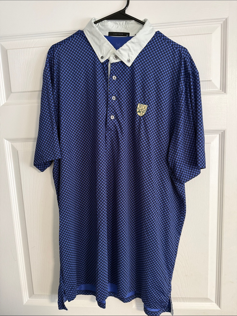 Greyson Blue Geometric Polo with White Contrast Collar Men’s XL